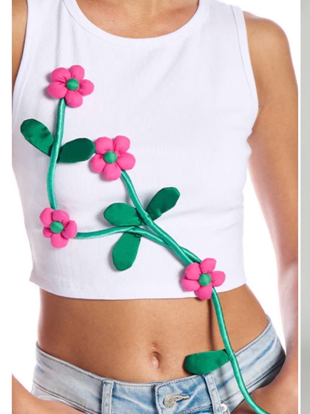 AKIRA White Cropped Tank with Pink Floral Appliqué - Picture 3 of 10
